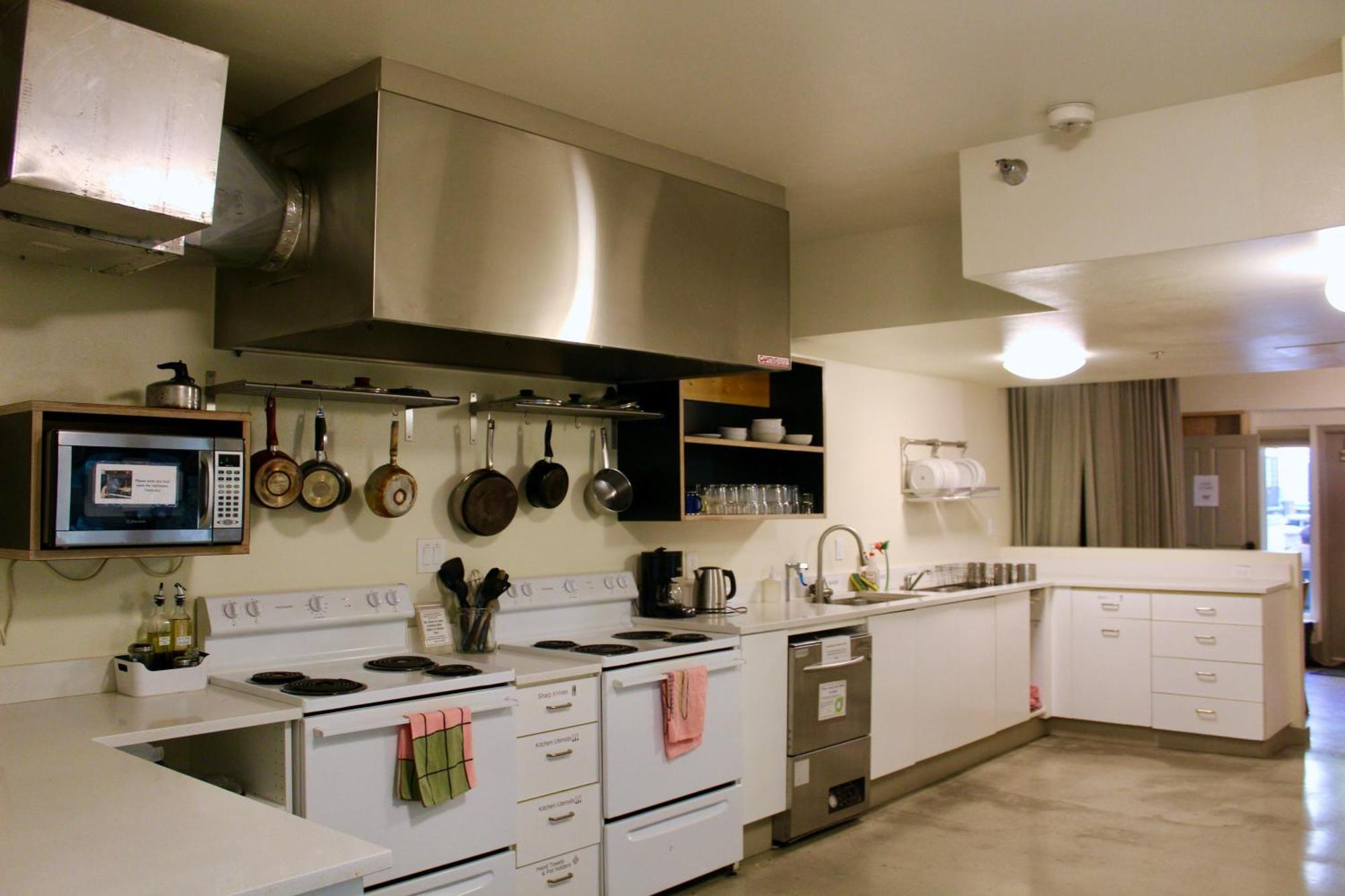 Northwest Portland Hostel Bagian luar foto