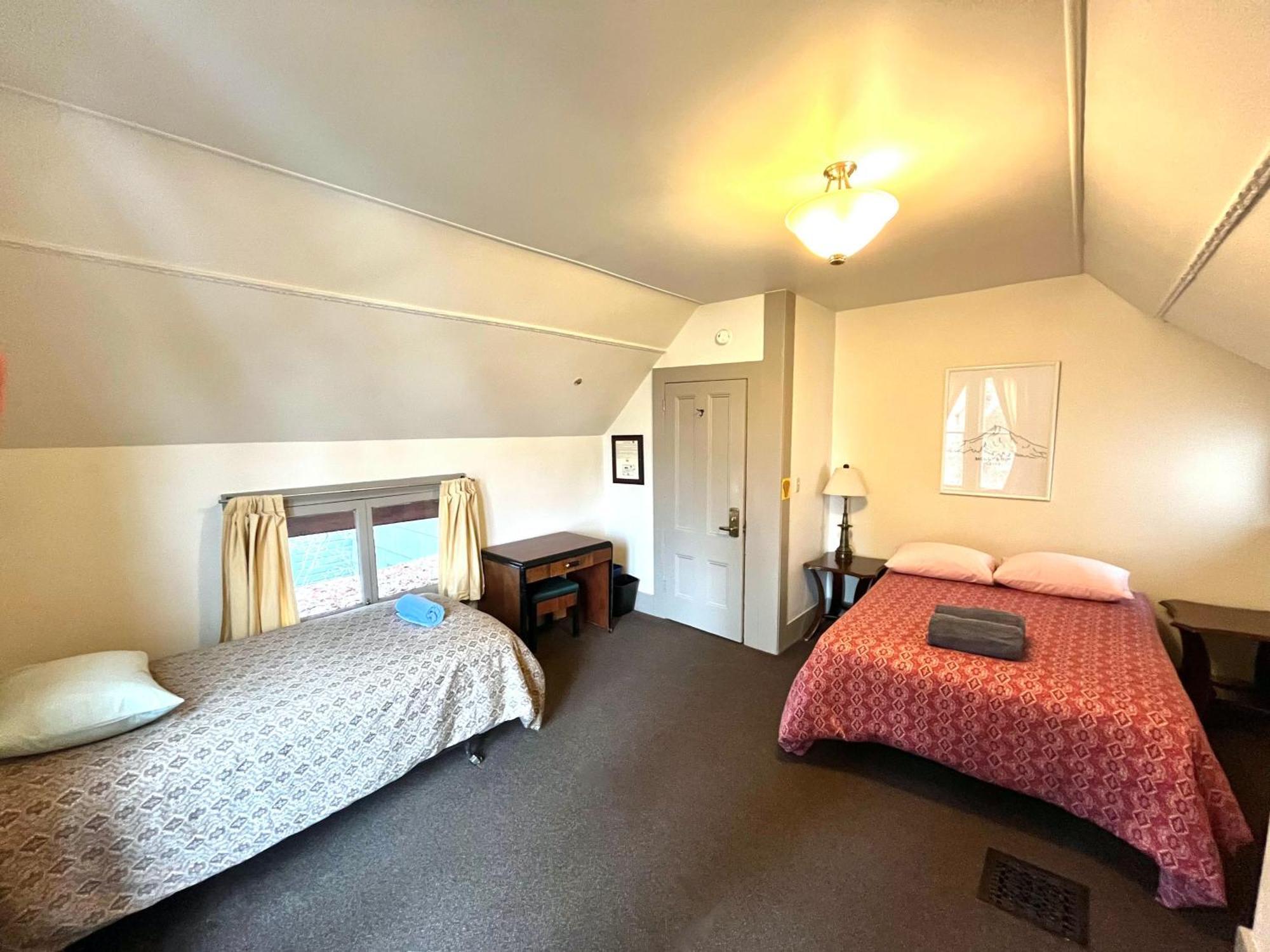 Northwest Portland Hostel Bagian luar foto