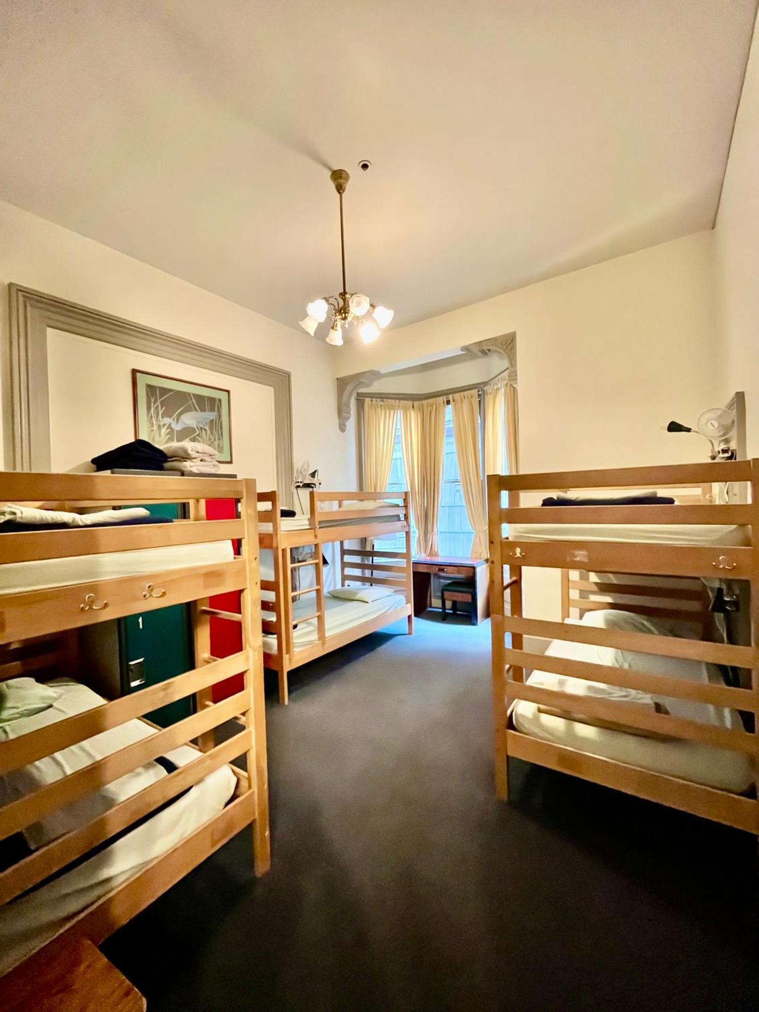 Northwest Portland Hostel Bagian luar foto