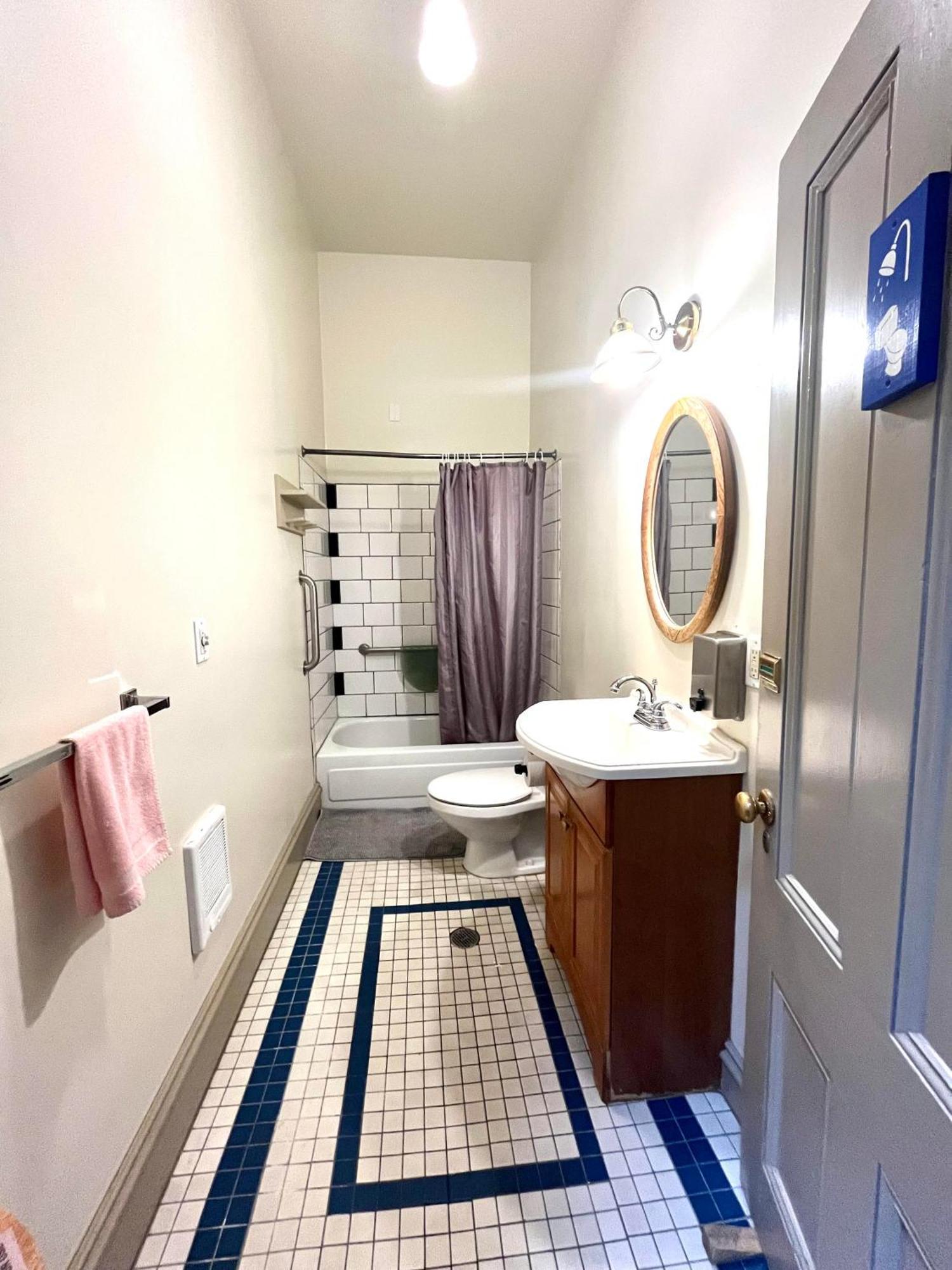 Northwest Portland Hostel Bagian luar foto
